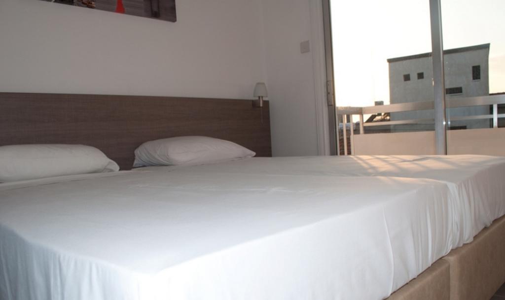 St. George Rent Rooms Larnaca Dış mekan fotoğraf