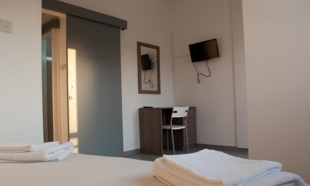 St. George Rent Rooms Larnaca Dış mekan fotoğraf