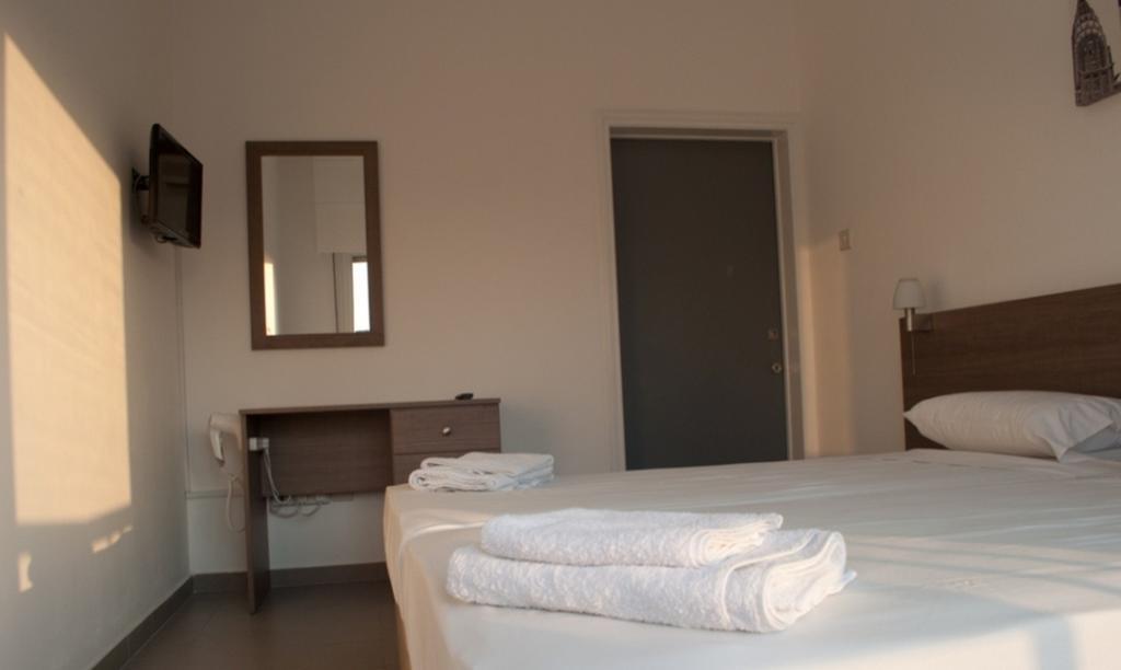 St. George Rent Rooms Larnaca Dış mekan fotoğraf
