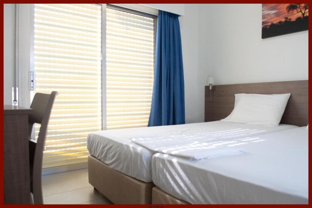 St. George Rent Rooms Larnaca Dış mekan fotoğraf